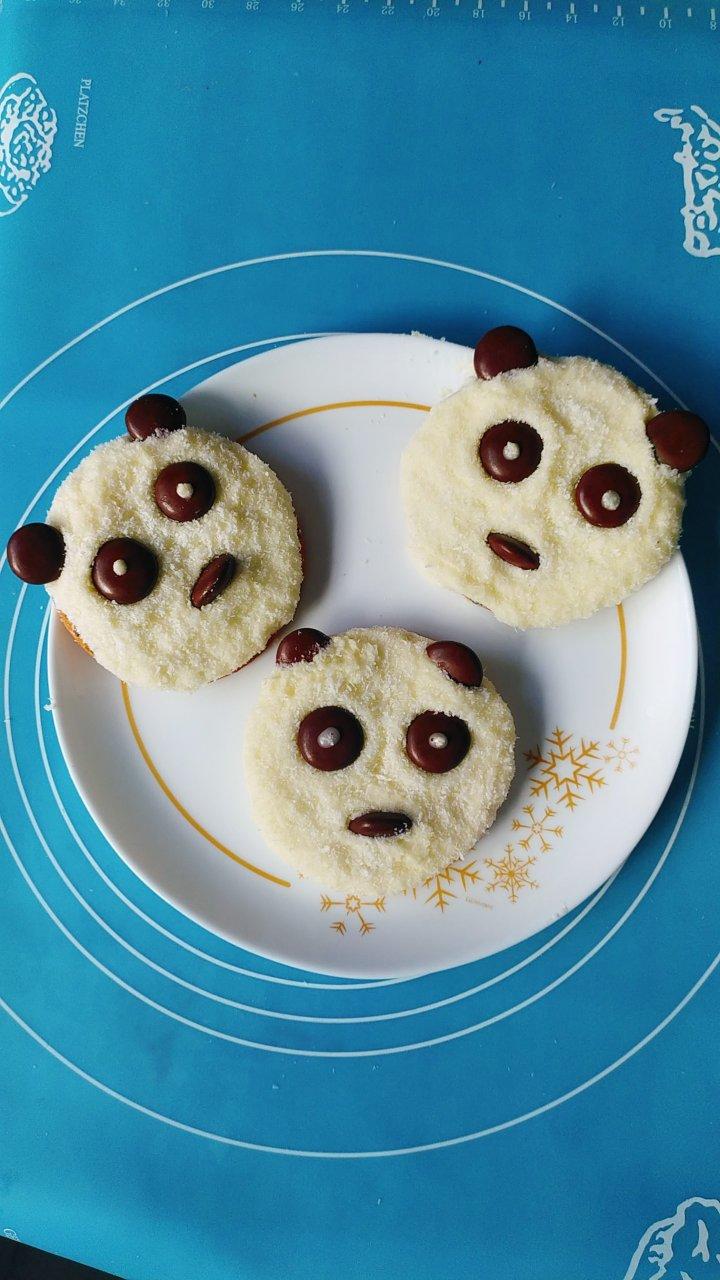 熊猫迷你杯子蛋糕