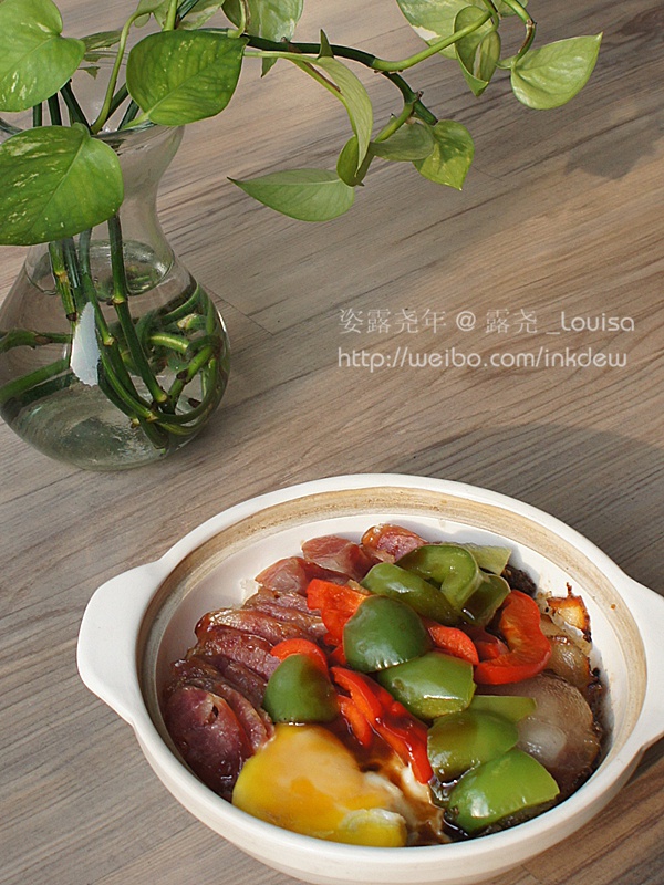 广式腊味煲仔饭