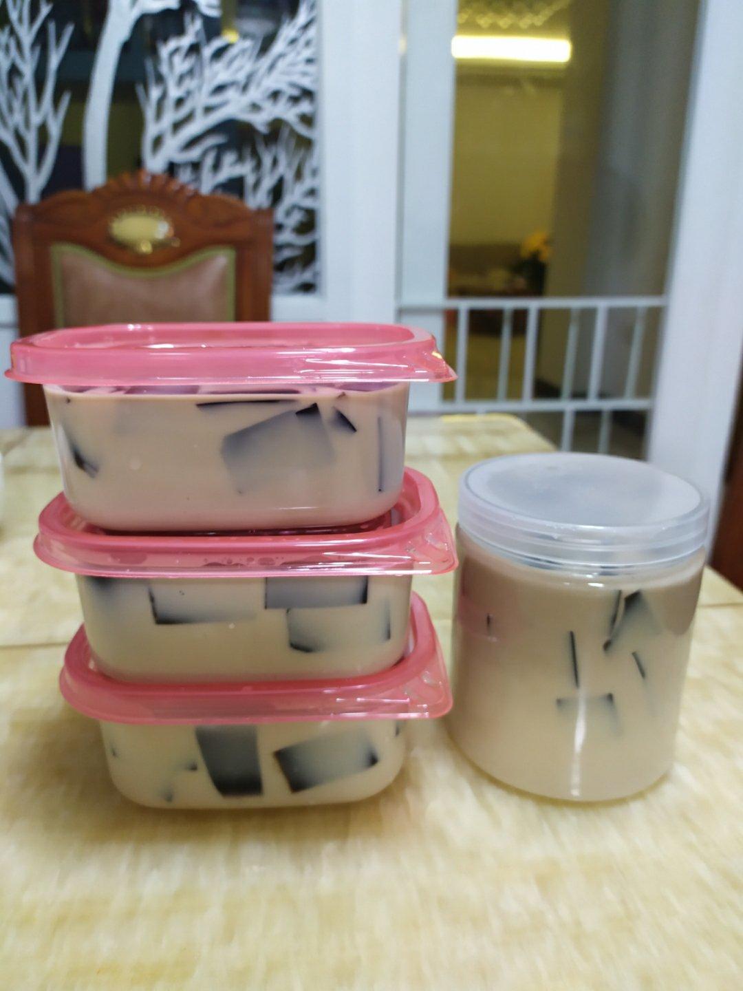 大宝爱吃的培根面包