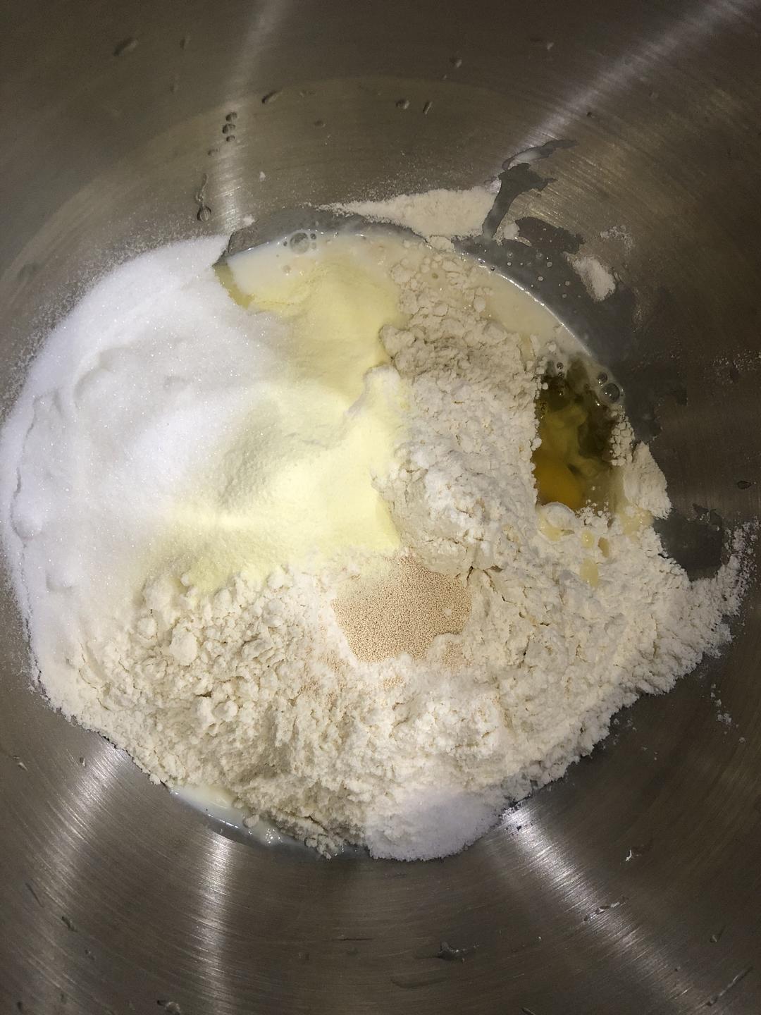 纯奶手撕吐司的做法 步骤1