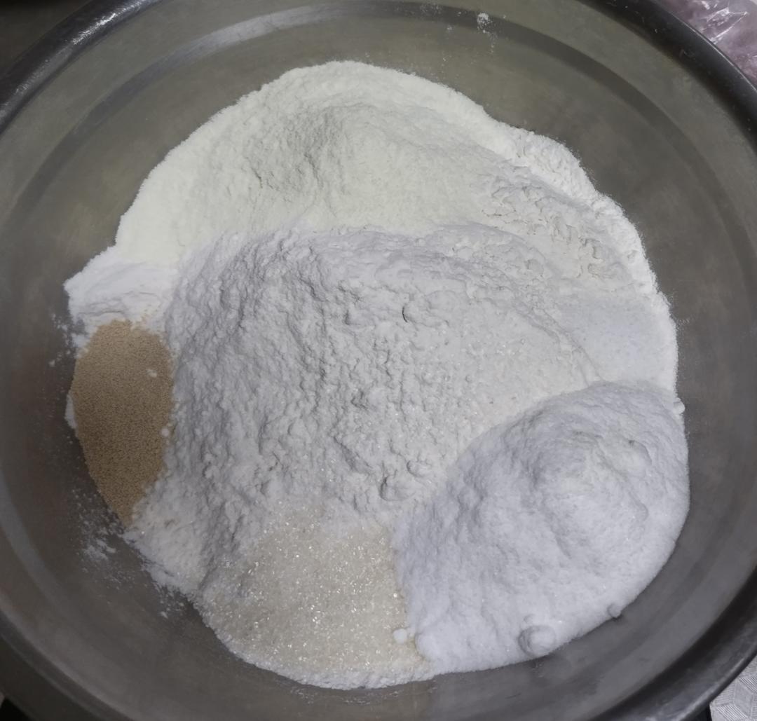 纯奶手撕吐司的做法 步骤1