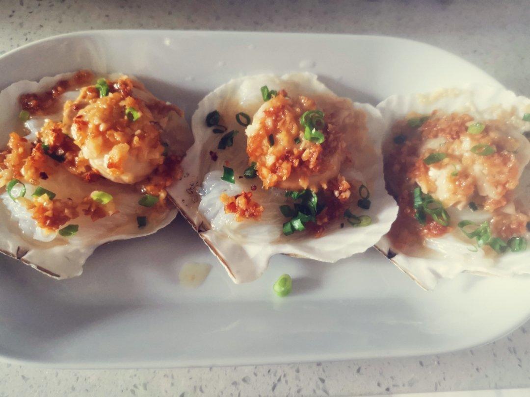 蒜蓉粉丝蒸扇贝