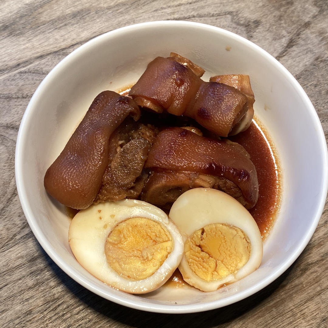 【超简单】红烧猪蹄+卤鸡蛋