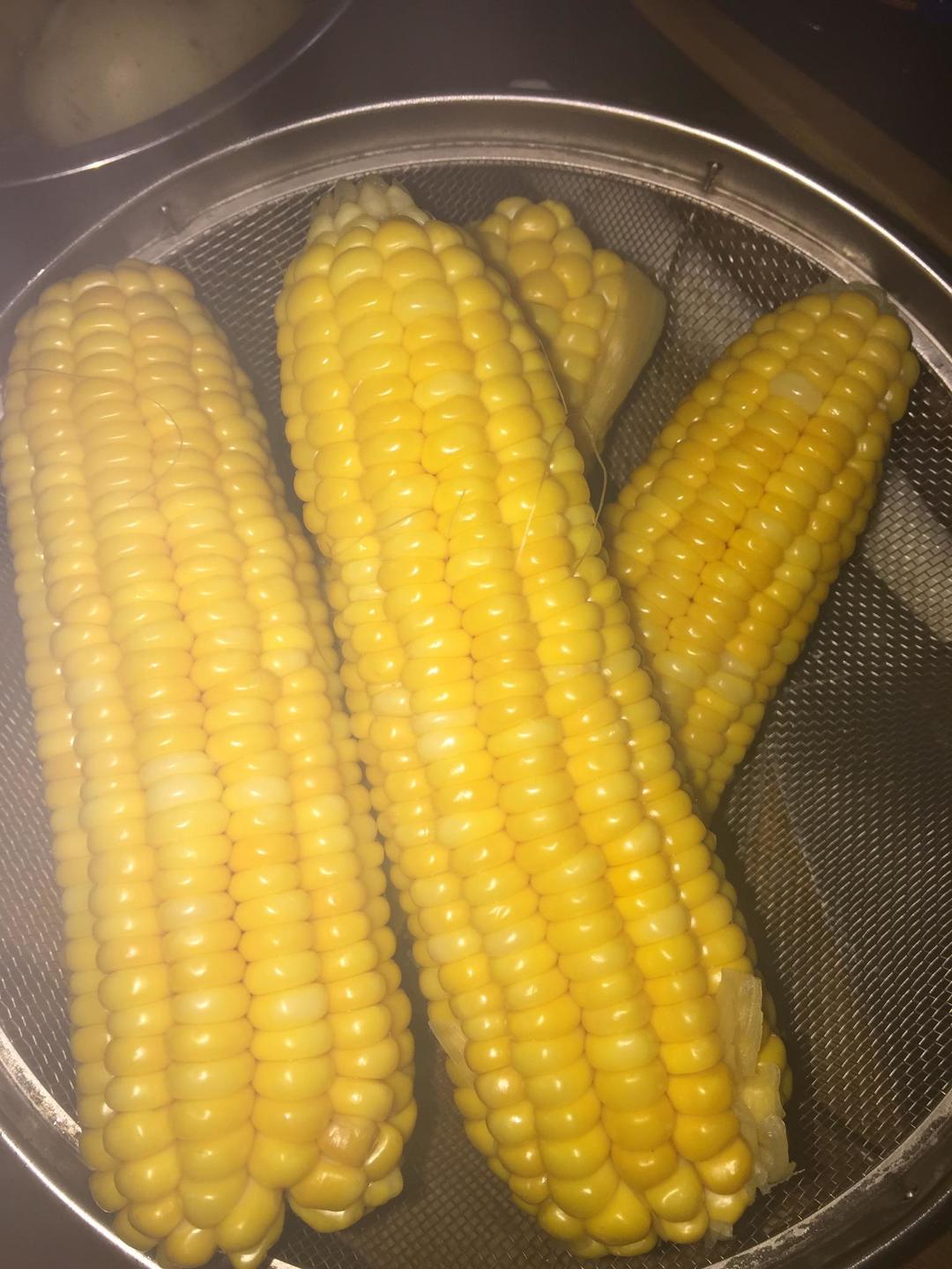 脆皮玉米的做法 步骤1