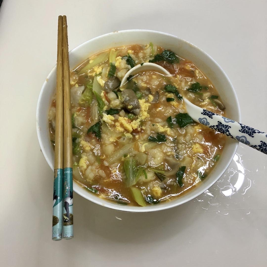 西红柿鸡蛋疙瘩汤