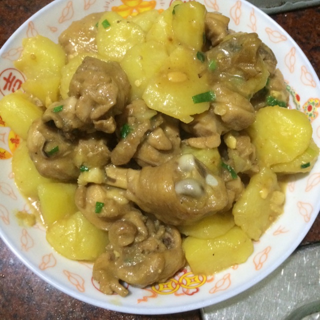 红烧土豆炖鸡腿