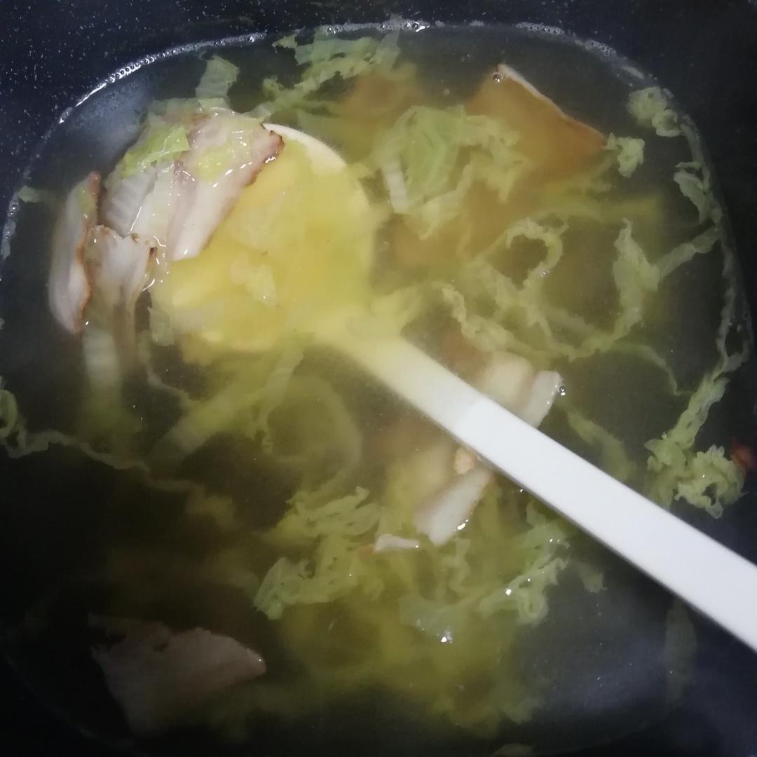 《昨日的美食》之白菜培根汤