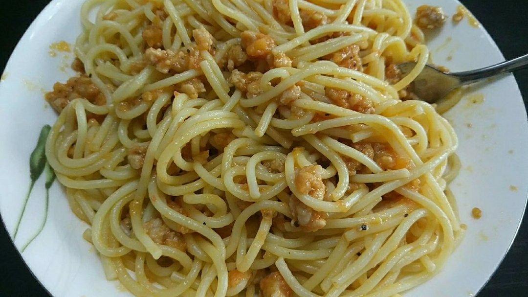 番茄肉酱意大利面