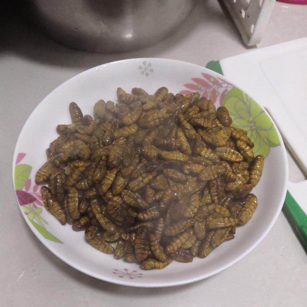 清炒蚕蛹