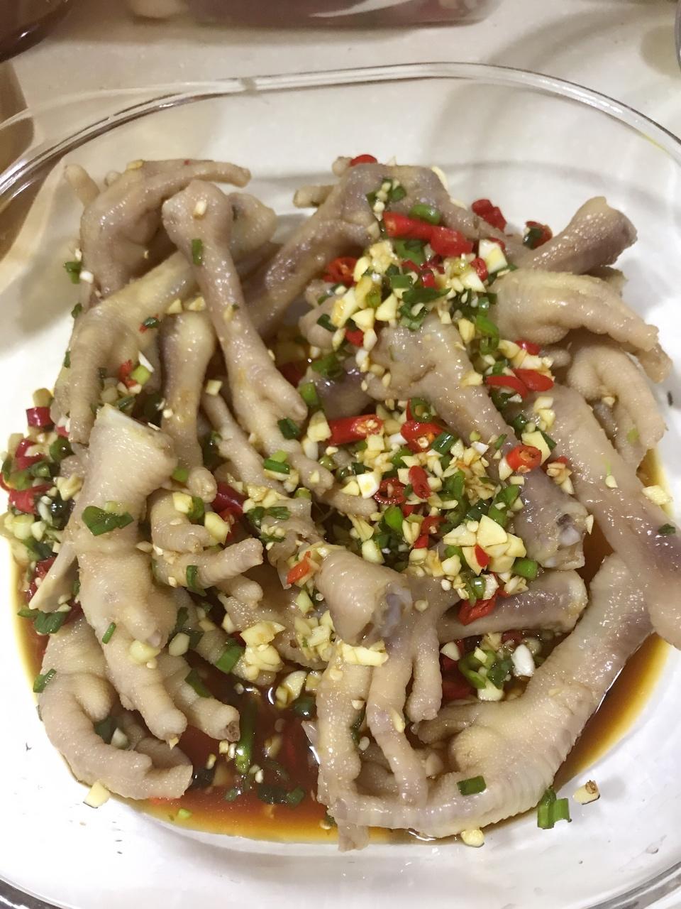 酸辣鸡脚๑