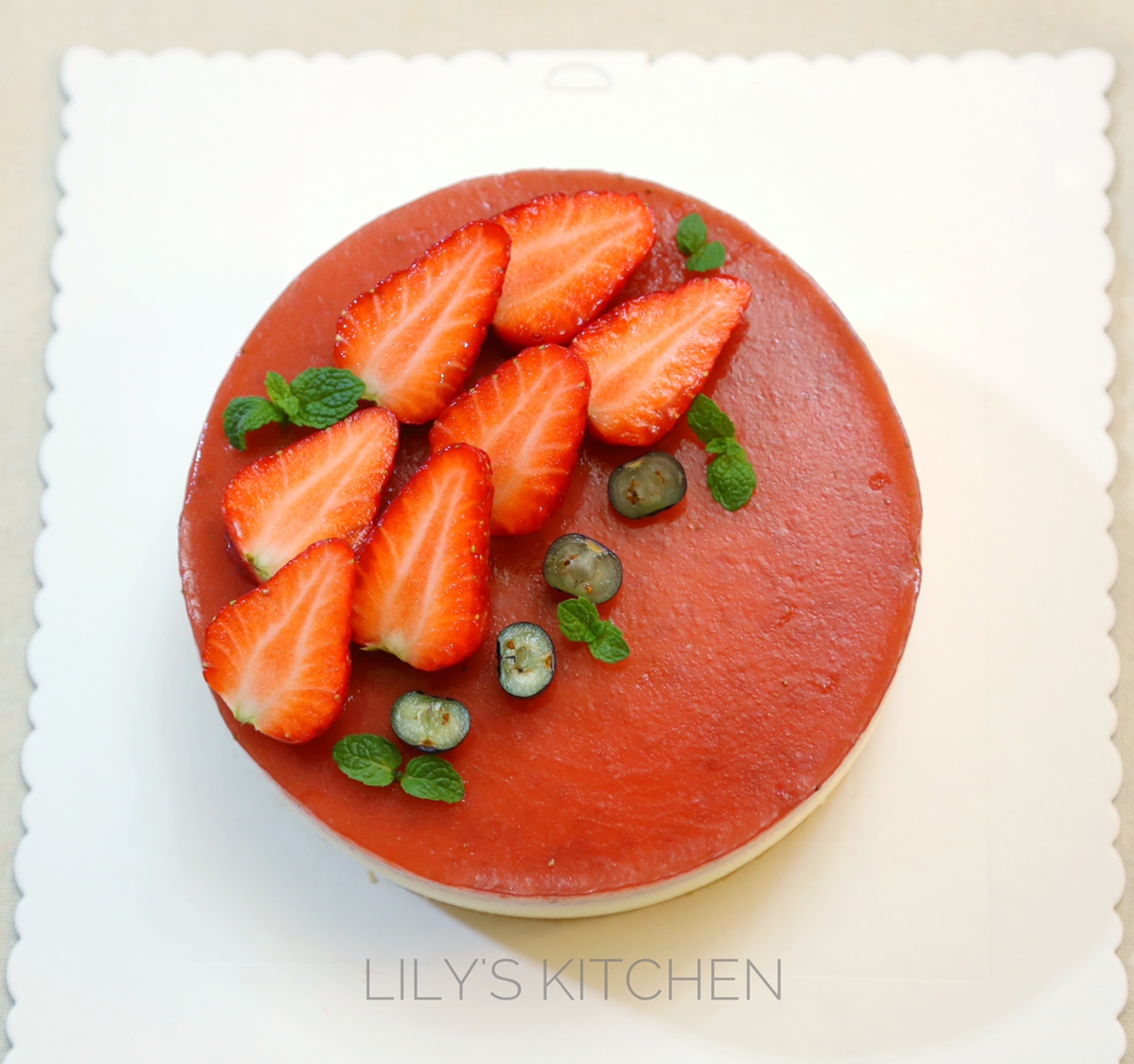 小美版 草莓酸奶慕斯蛋糕