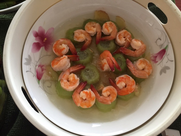 清蒸丝瓜虾仁
