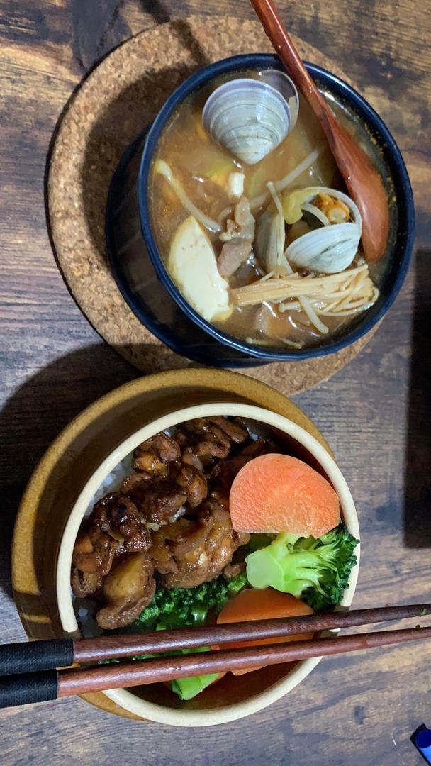 照烧鸡腿饭