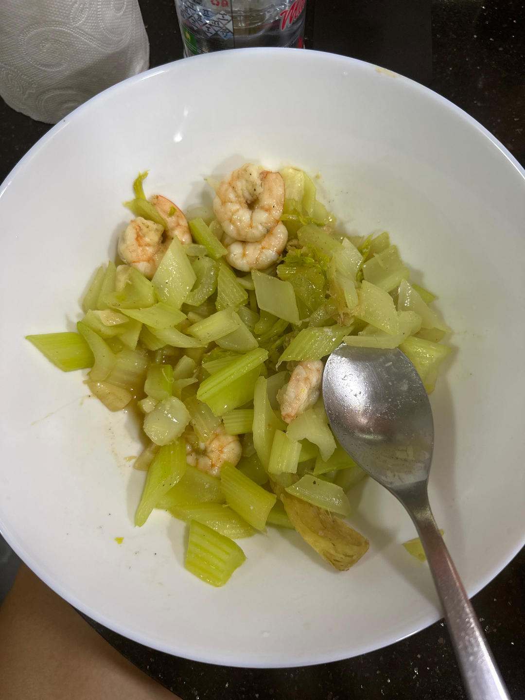 超级嫩的西芹吃法（西芹虾仁），小朋友也可以吃很多