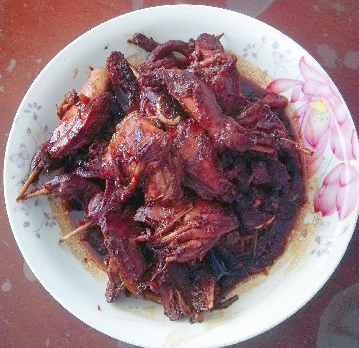 红烧鹌鹑鸟