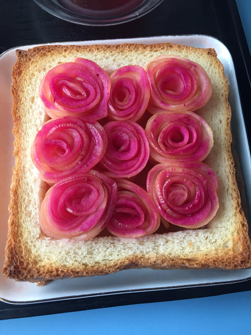 苹果花朵吐司 宝宝辅食食谱