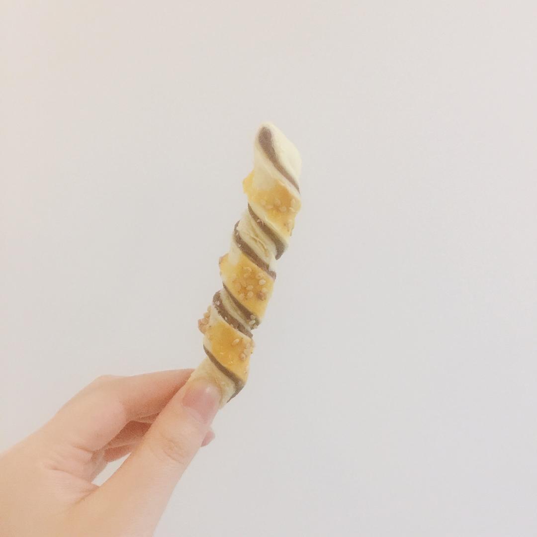 豆沙扭扭酥