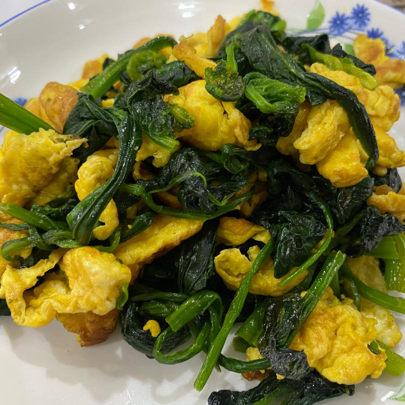 可缓解用眼疲劳的鸡蛋炒菠菜来啦