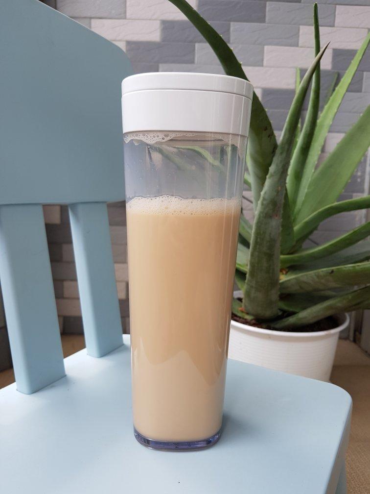 港式奶茶——一次用掉一整罐黑白淡奶