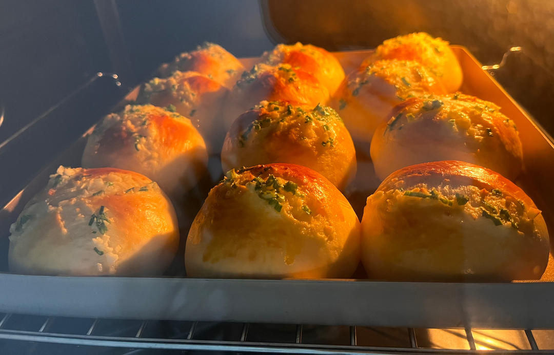 考验自制力的小餐包---黄油蒜香小餐包
