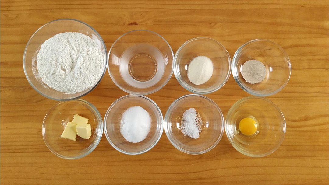 纯奶手撕吐司的做法 步骤1