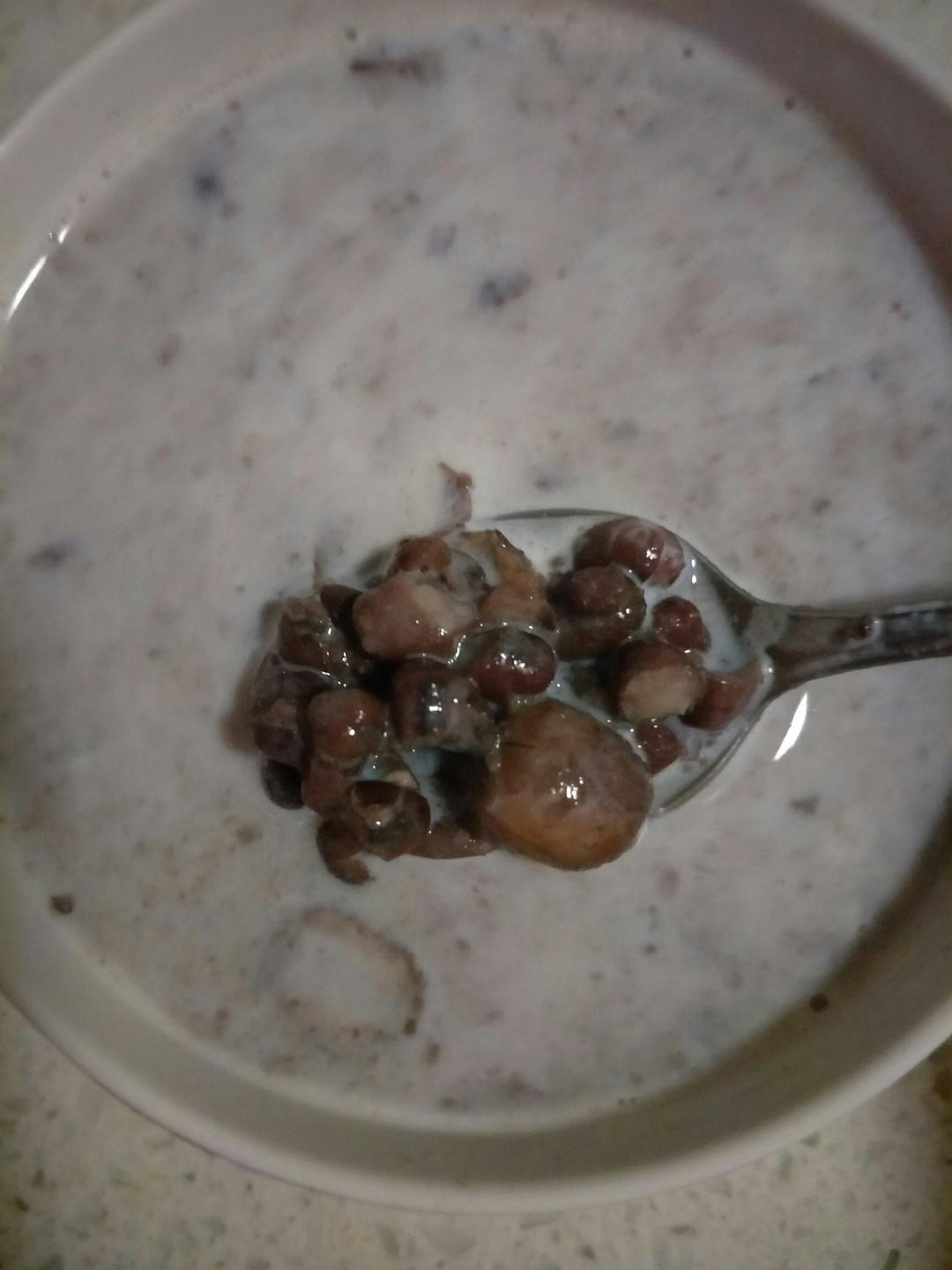 红豆莲子牛奶汤