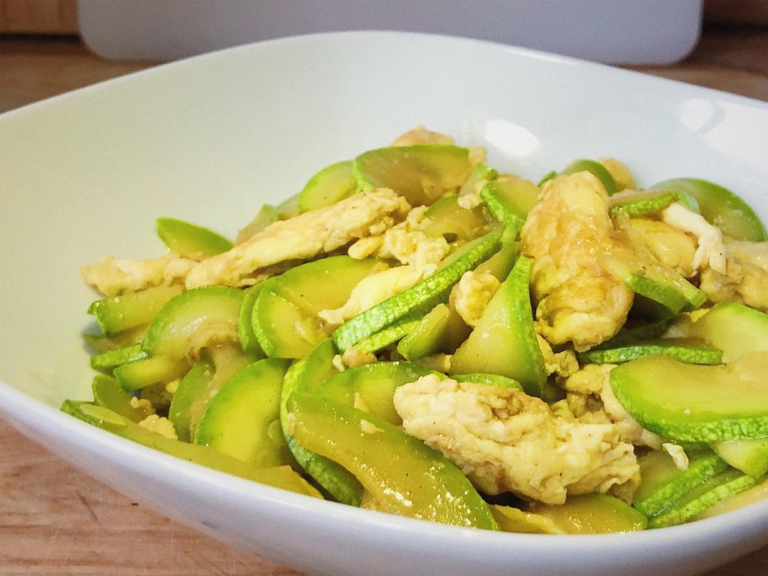 西葫芦炒鸡蛋