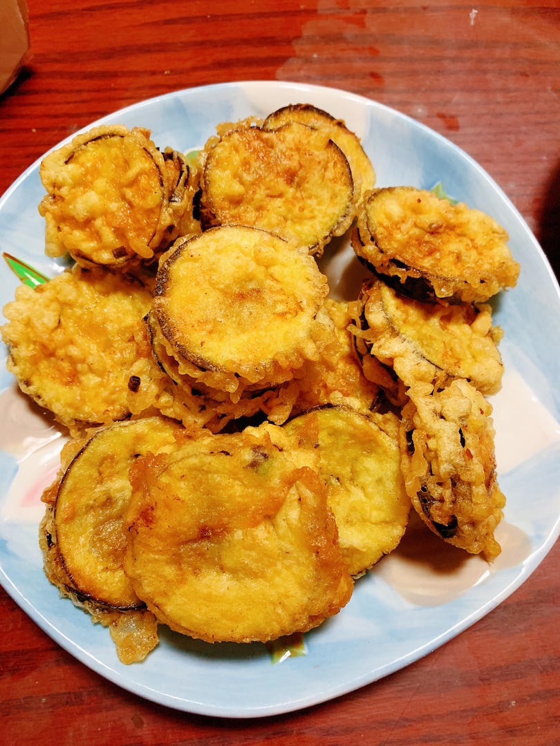 家常菜 油炸茄盒 熙熙果儿做的油炸茄盒赞 茄子,牛肉(可以猪肉代替)
