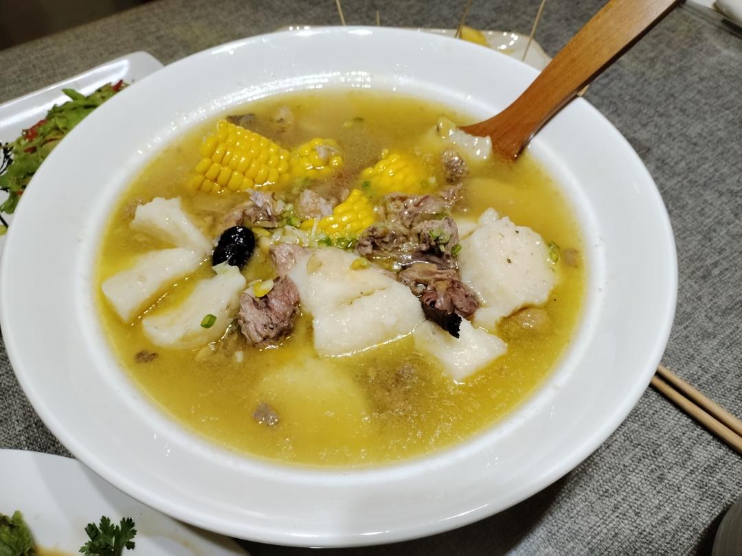 山药土鸡汤