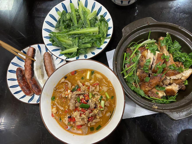 【剁椒汆肉的做法步骤图,剁椒汆肉怎么做好吃】人类饿-咕哒子_下厨房