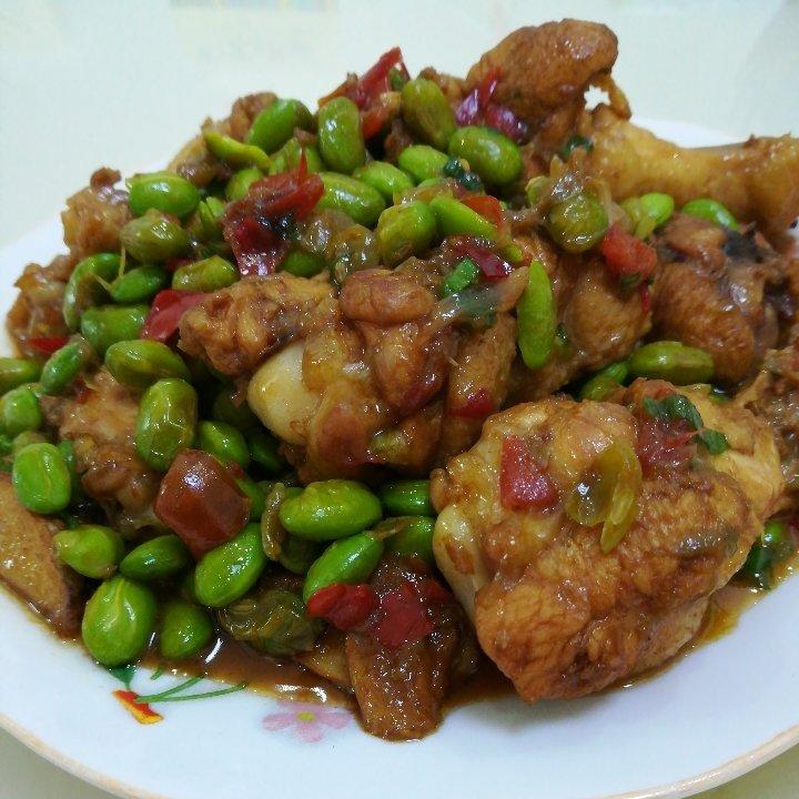 妈妈阿英做的超下饭毛豆炒鸡胸肉