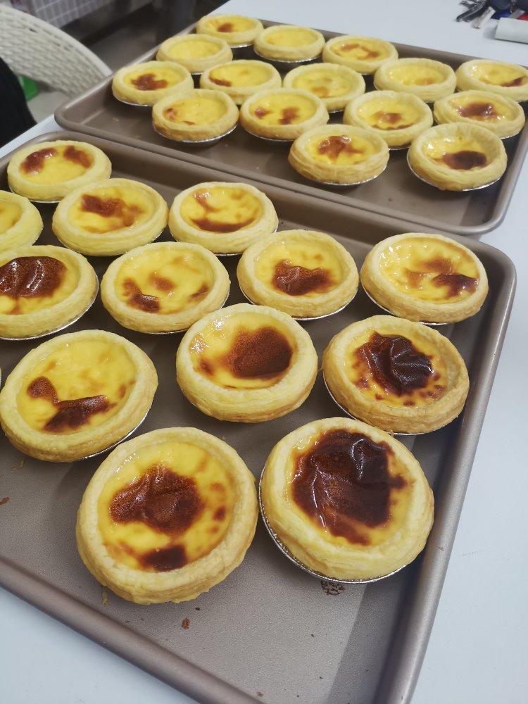 教你做和KFC一样超级好吃的【葡式蛋挞】，吃了根本就停不下来吖