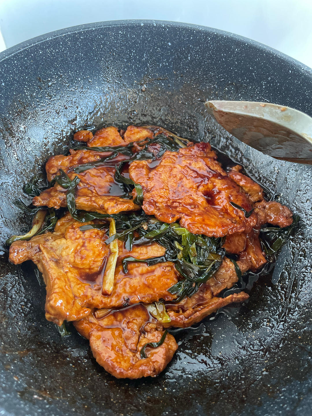 葱烤大排味道嗲，一块大排一碗饭!