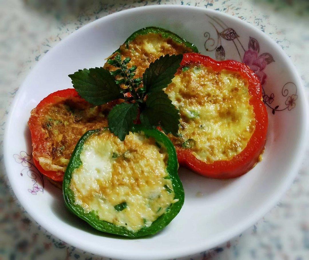 彩椒圈煎鸡蛋