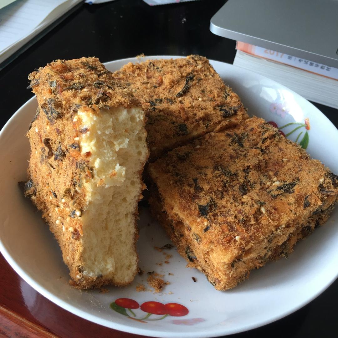 美味海苔肉松小贝