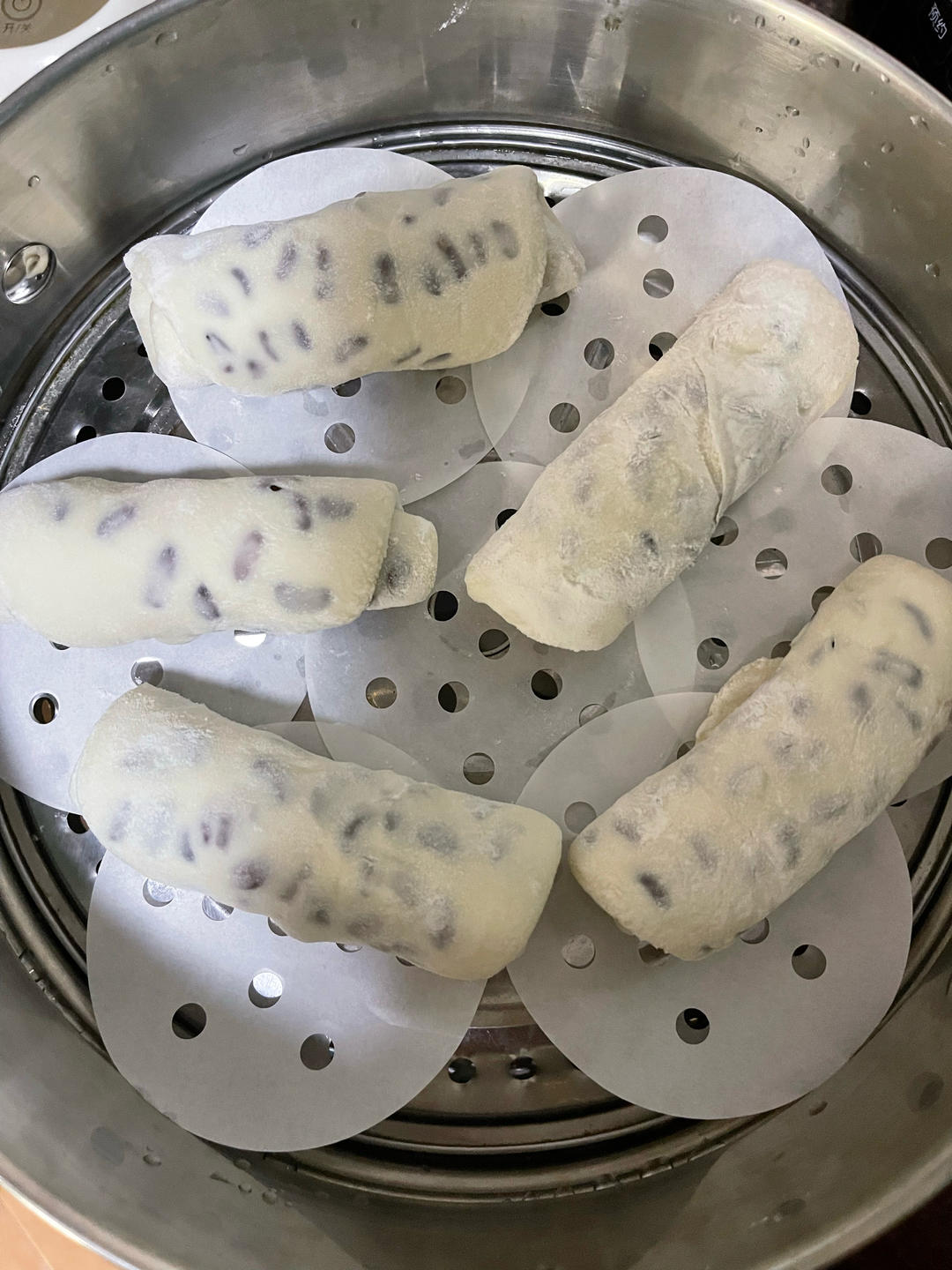 红豆卷    小碗蒸面包
