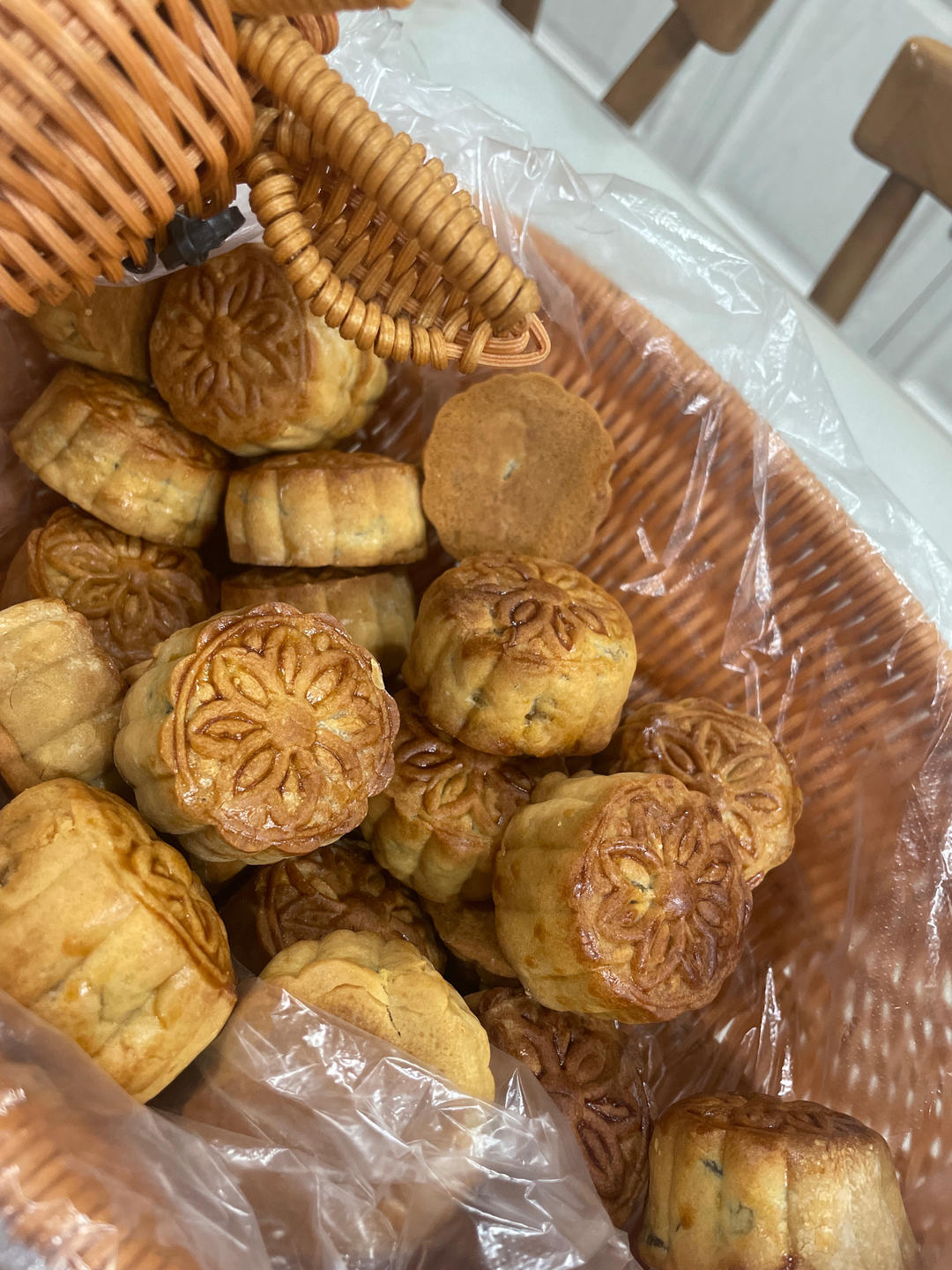 广式月饼—蛋黄冬翅月饼