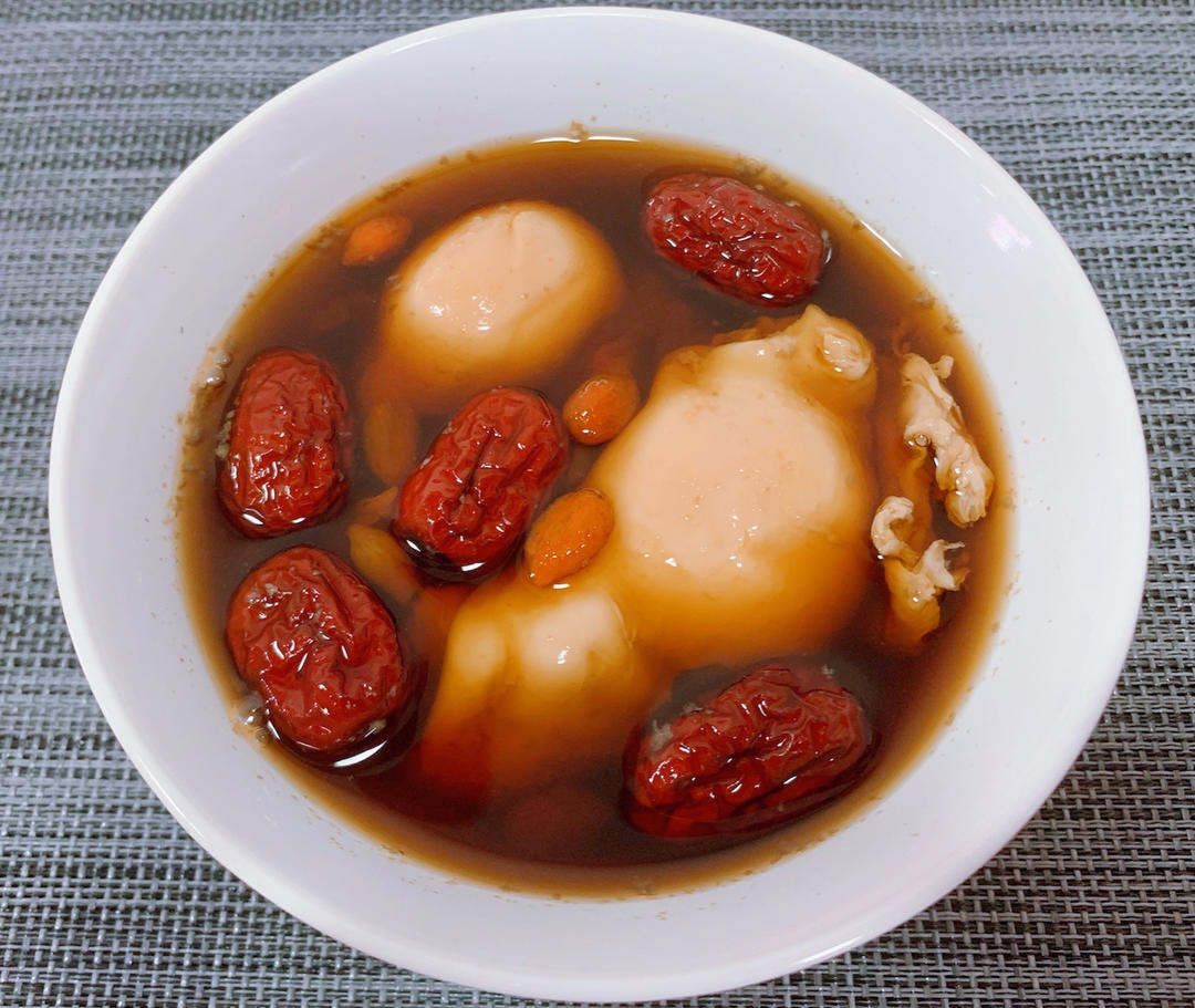 女性经期必喝-姜枣鸡蛋红糖水