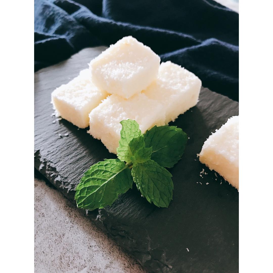 椰蓉牛奶小方