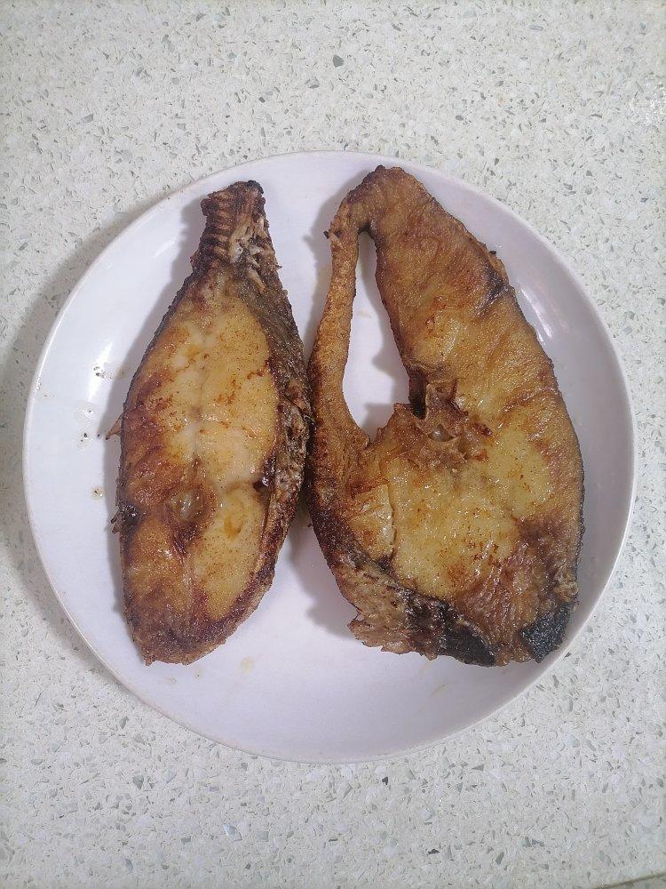 ououououyang做的香煎马友鱼