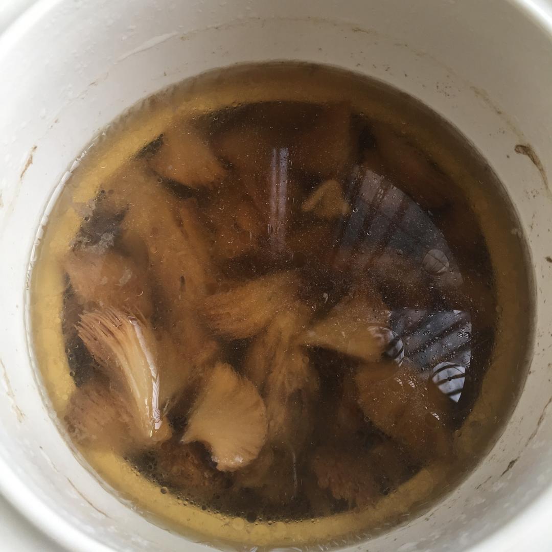 泡发猴头菇-健康之路