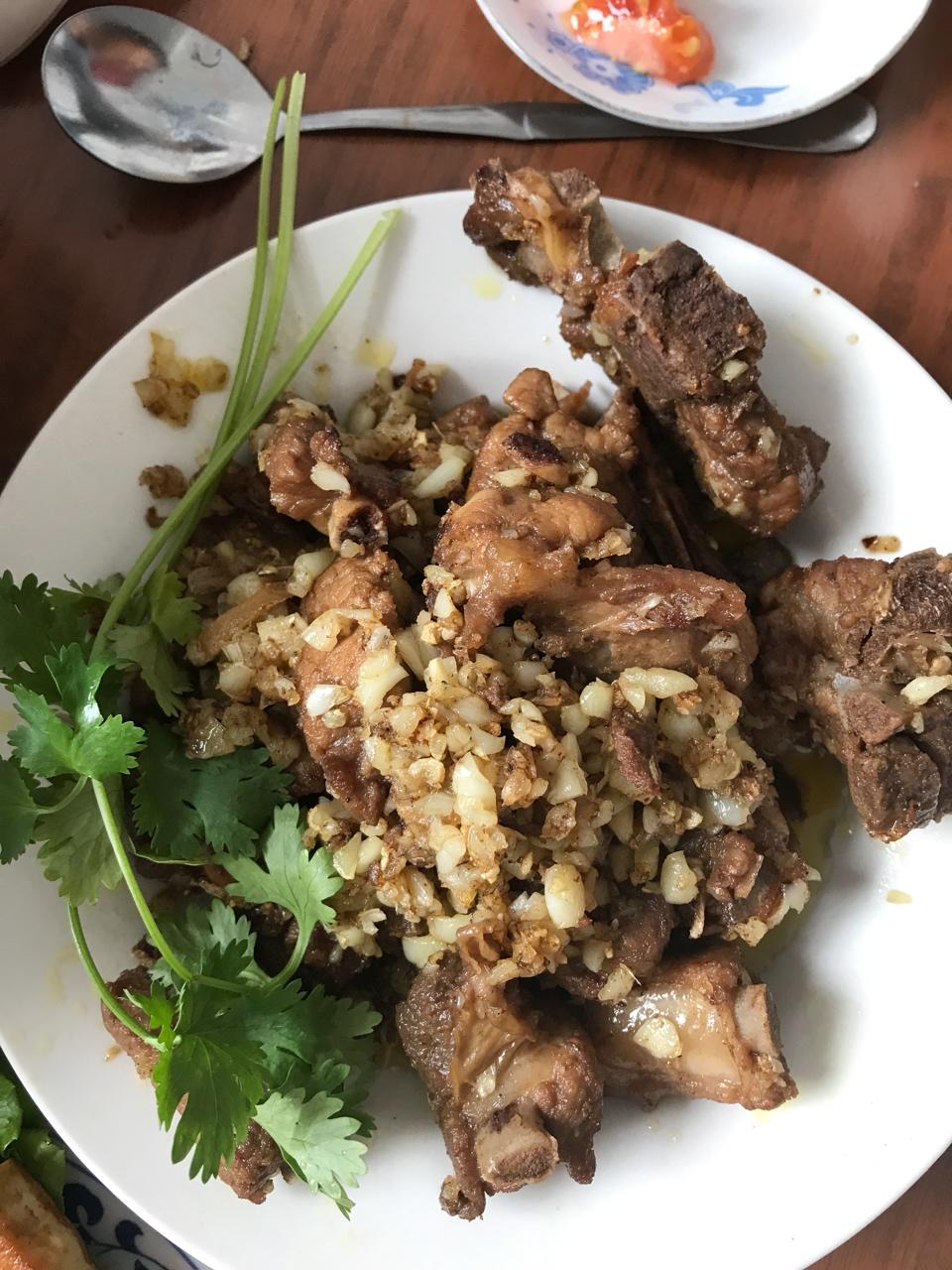 金牌蒜香排骨