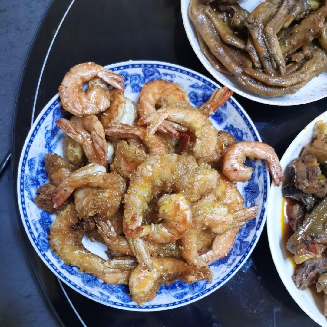 绝对不能错过！好吃到舔盘的椒盐大虾🦐
