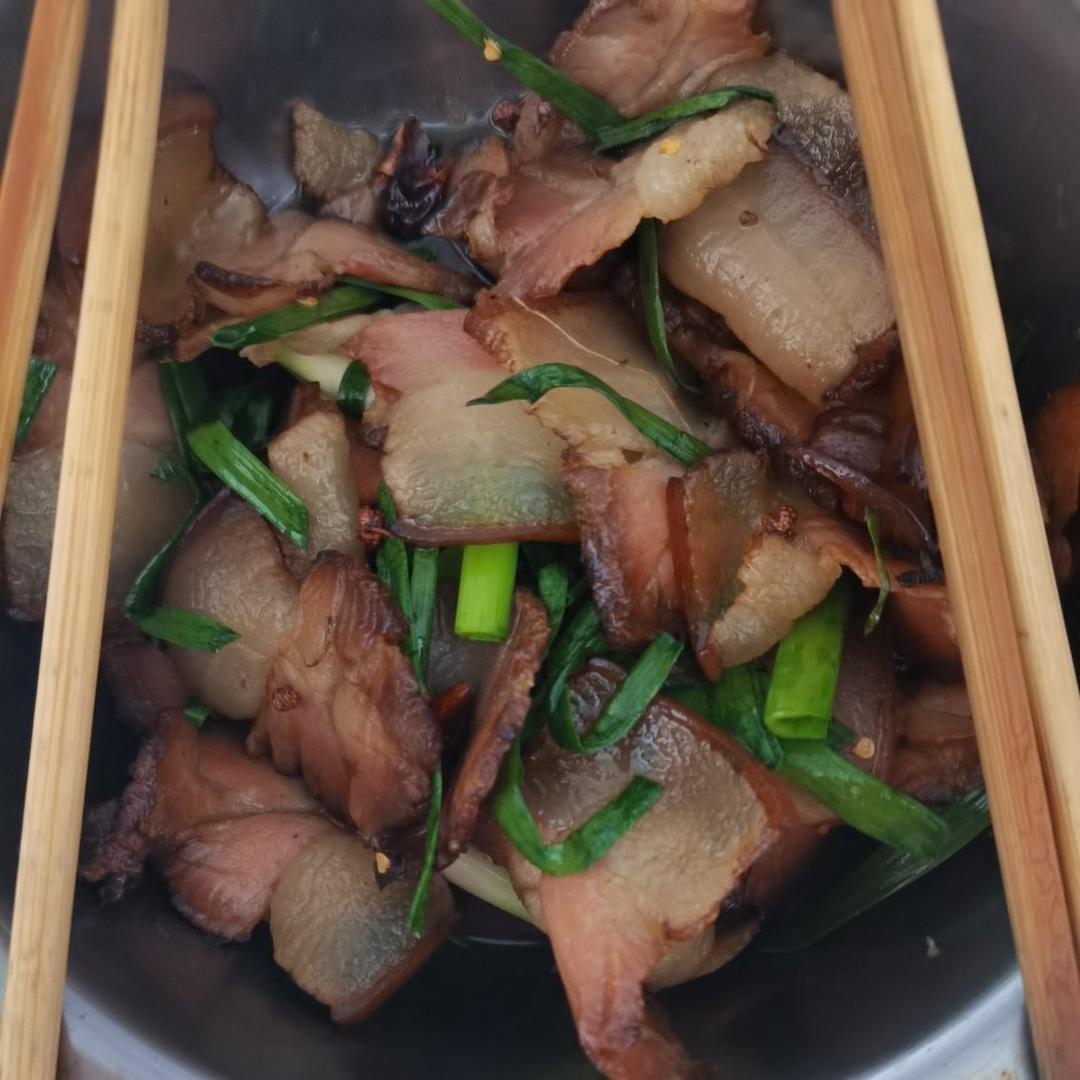 青蒜炒腊肉