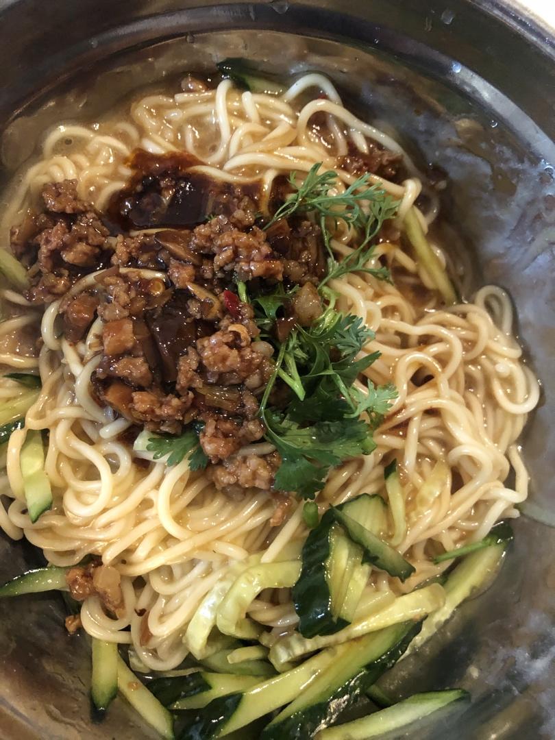 宅o女οО做的秘制老北京炸酱面75连吃三碗都不够