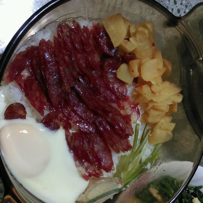 香肠煲仔饭