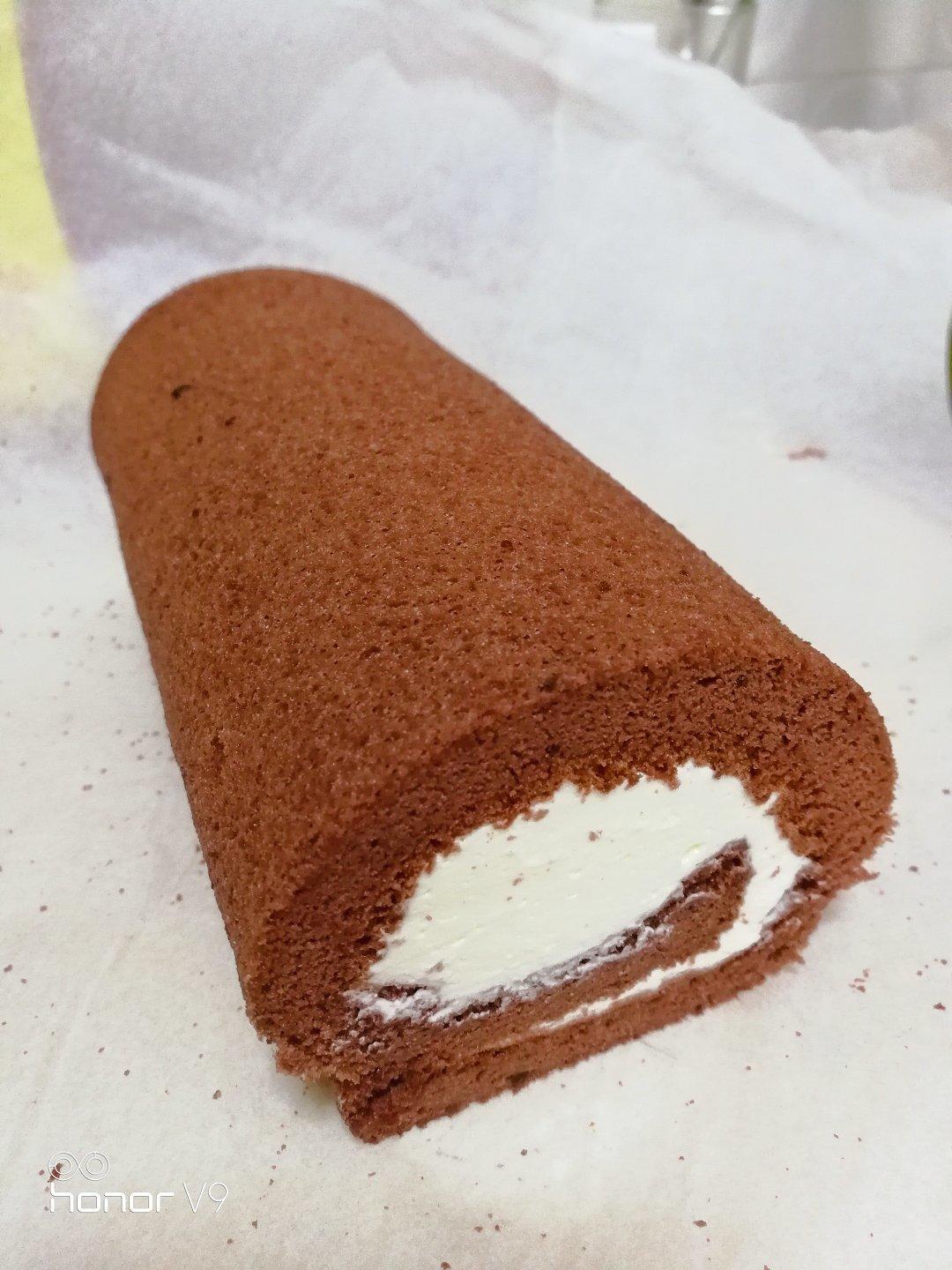 超浓郁卷不裂的巧克力蛋糕卷