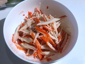 《昨日的美食》之蟹肉牛油果沙拉的做法 步骤6