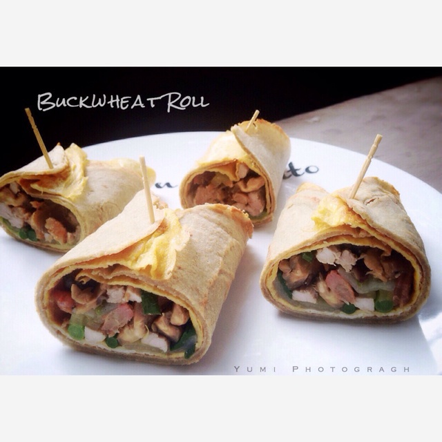 荞麦饼肉菜卷