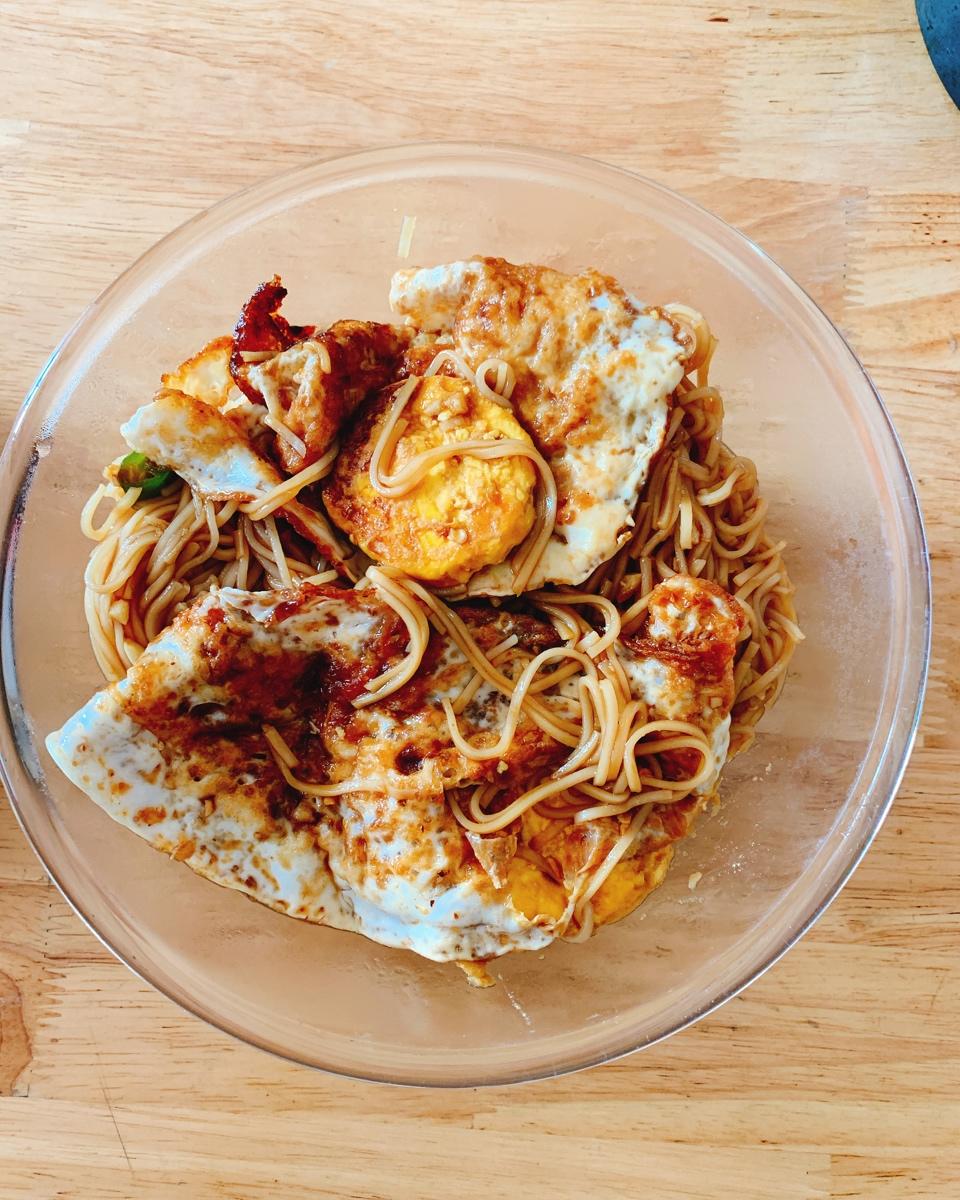 香到舔盘子🉐️荷包蛋焖面🍜超满足❗️